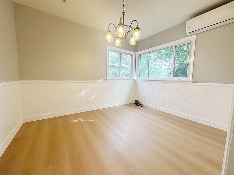 223 S Altura Rd — Photo 5