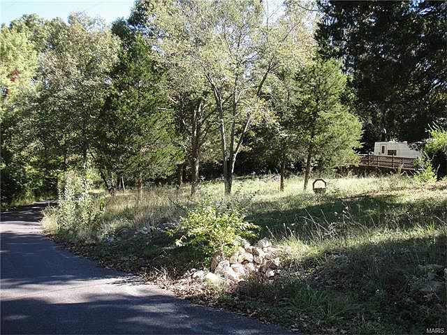 1st image of 424 Arbor Ln