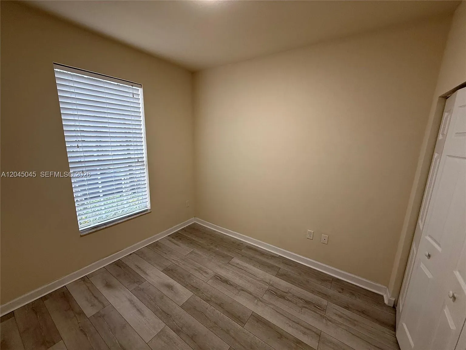 Kendall Commons Townhomes — Photo 3