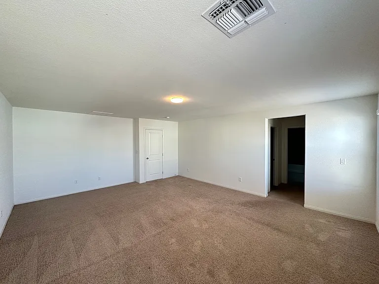 5953 Bruselas St — Photo 12