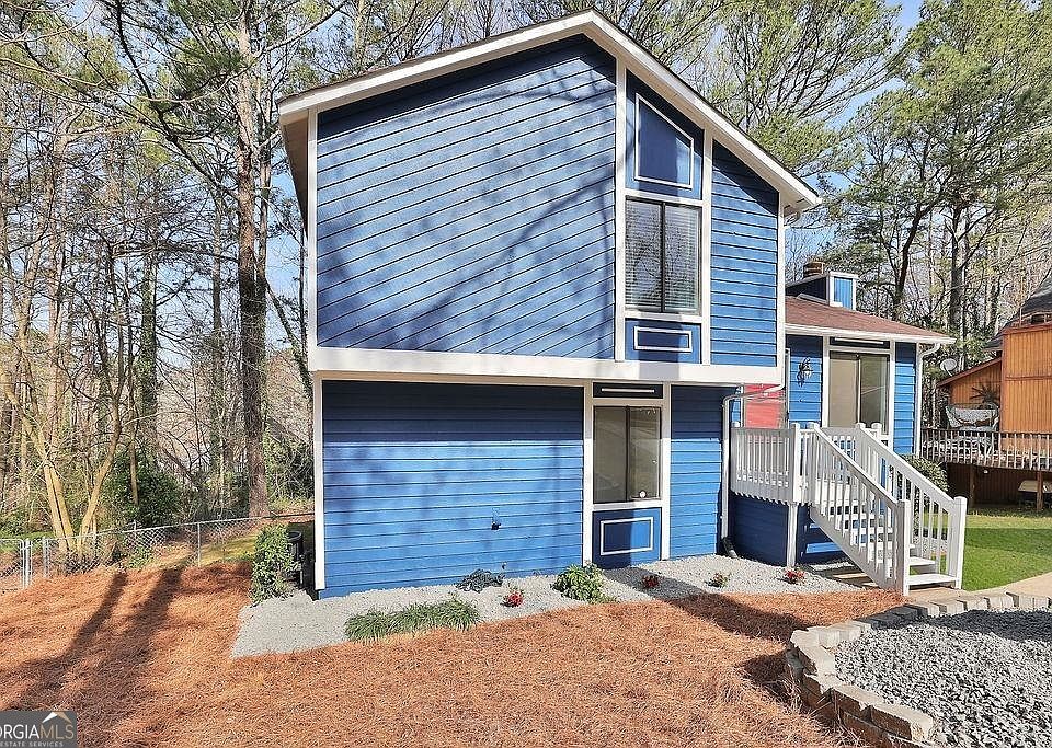 1st image of 605 Penrod Pl NW
