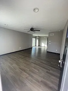 2 bed, 1100 sqft, $1,200 — Photo 3