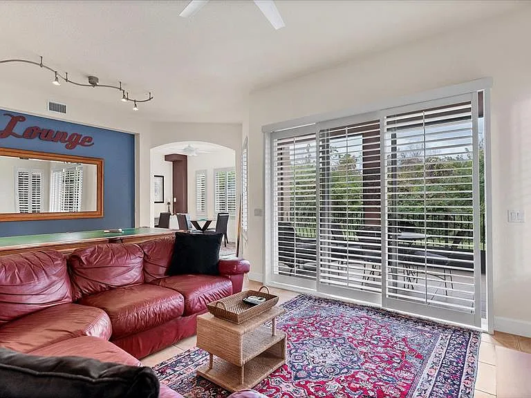 5433 46th Ct W — Photo 3