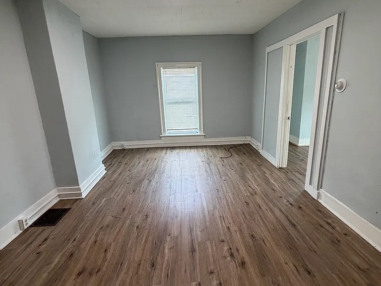 208 Beecher St — Photo 5