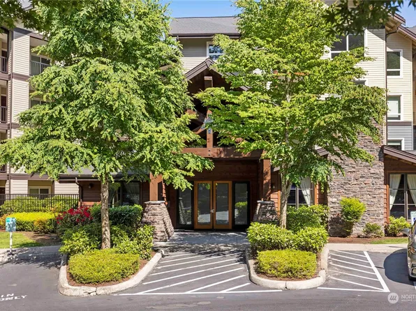 18707 SE Newport Way #303, Issaquah, WA 98027