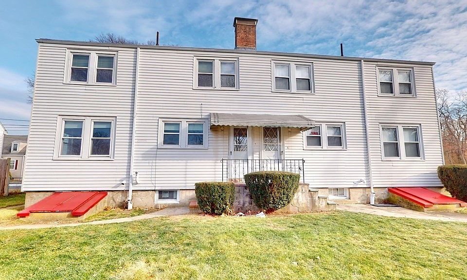 1st image of 6 Arnold St #6