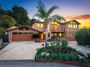 23722 Summit Dr, Calabasas, CA 91302