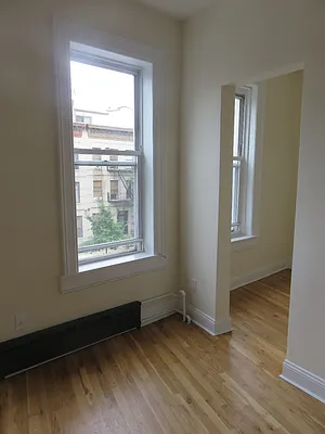 Rented by Space Real Estate | media 9