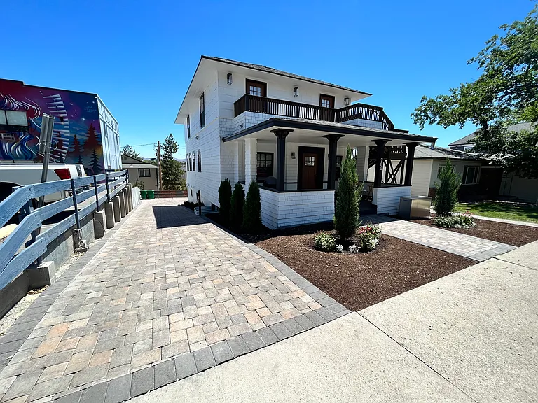780 Forest St #D — Photo 7