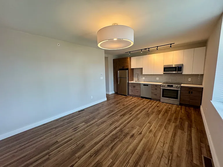 415 Debaliviere Ave #215 — Photo 19