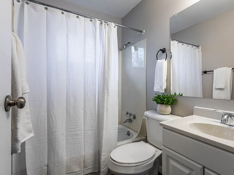 Highland Terrace Apartments — Photo 4