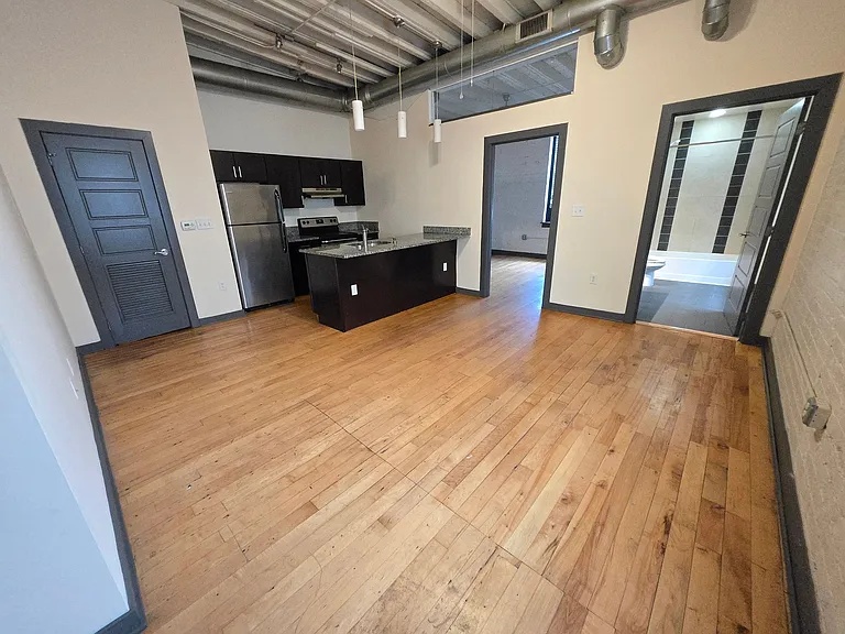 The Cameron Lofts — Photo 7