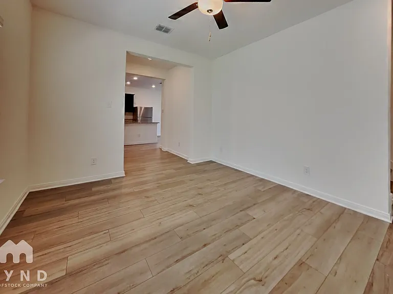 10840 Emerick St — Photo 5