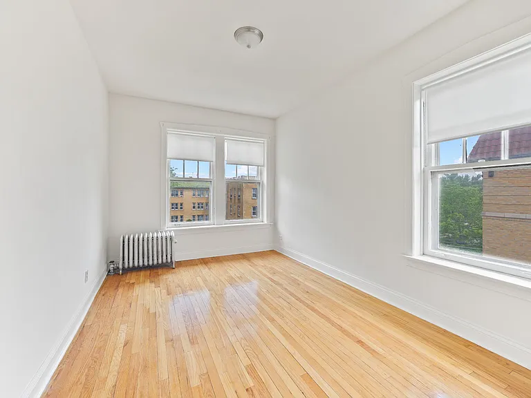 114 Clyde Ave — Photo 55