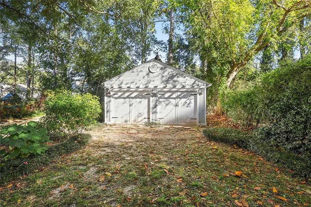 3 bed, 2.0 bath, 1031 sqft, $2,795 — Photo 4
