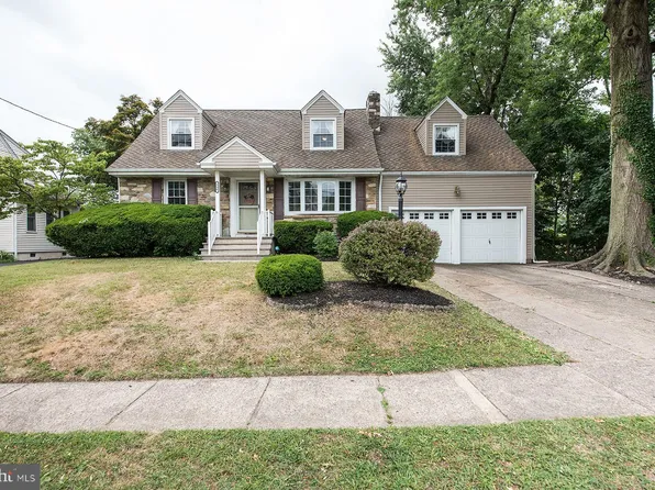 546 Maple Ave, Ewing, NJ 08618