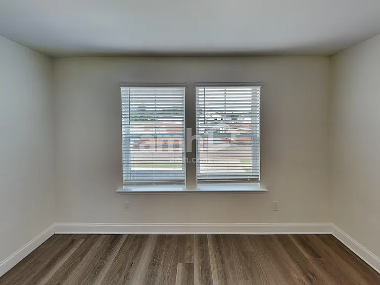 6035 Rosemore Ln — Photo 22