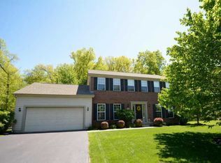 1748 Harrison Pond Dr, New Albany, OH 43054