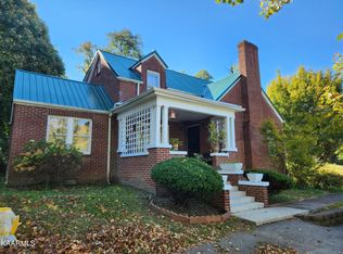 144 Country Club Rd, La Follette, TN 37766