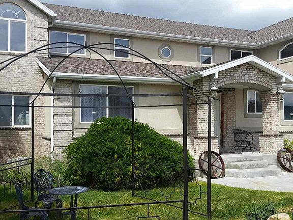 3rd image of 7894 W Bridgton Dr