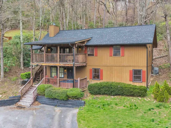 1540 Zurich Rd, Gatlinburg, TN 37738