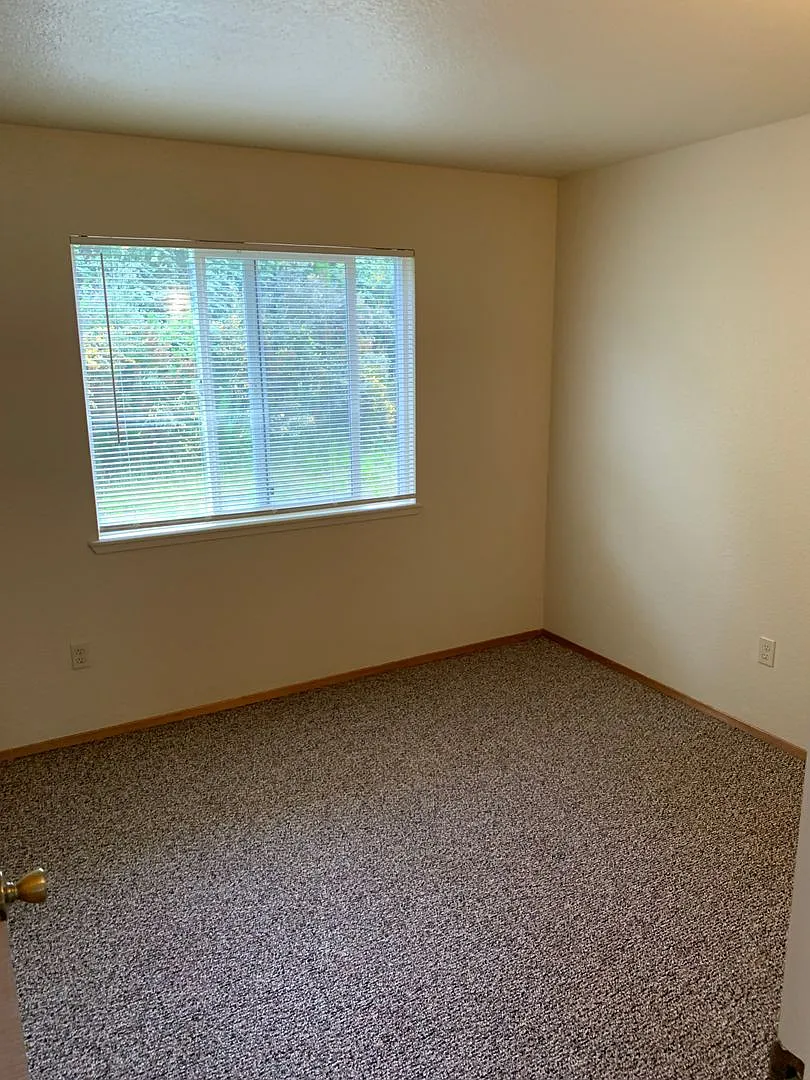 BayPark Apartments — Photo 4