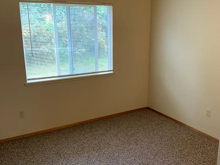 740 Bayside Rd — Photo 14