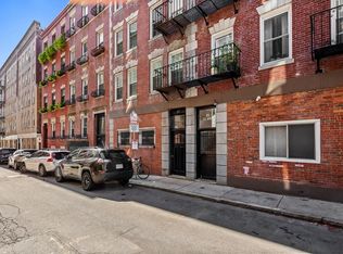 25 Clark St #2A, Boston, MA 02109