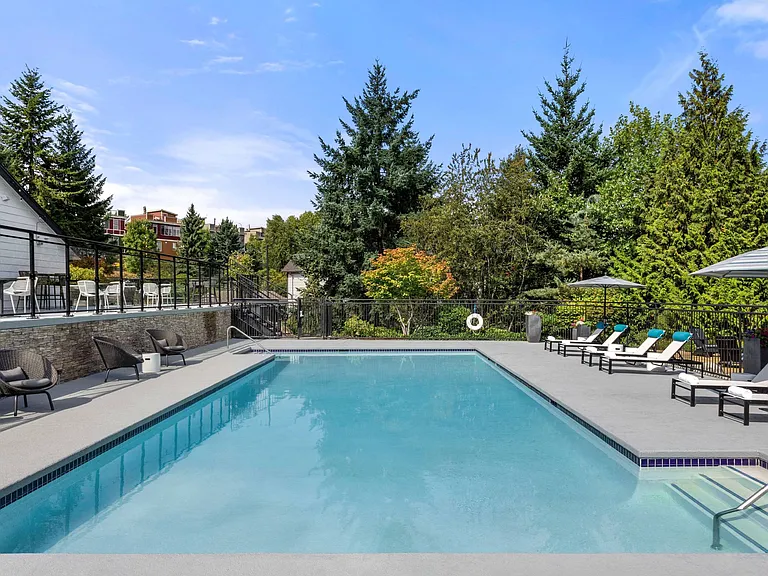 Montair at Somerset Hill — Photo 15