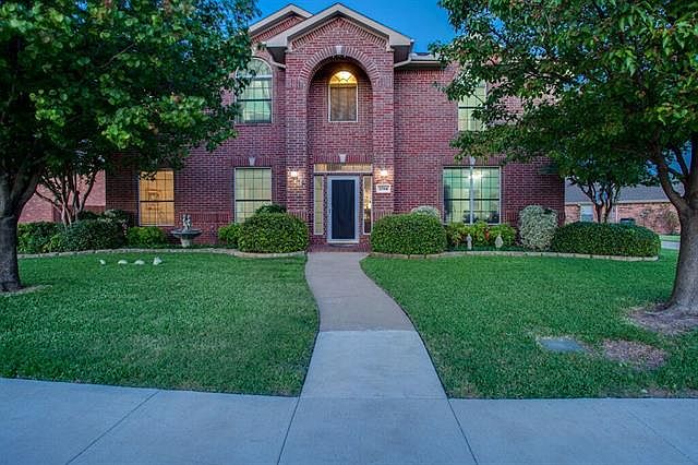 1st image of 2704 Cantura Dr