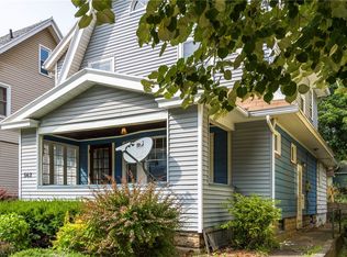 562 Cedarwood Ter, Rochester, NY 14609