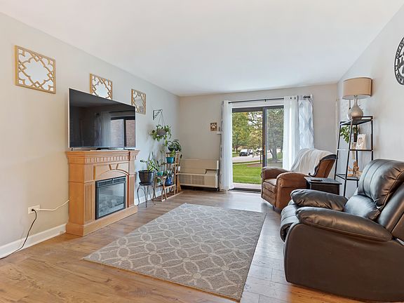4th image of 746 Prescott Dr APT 102
