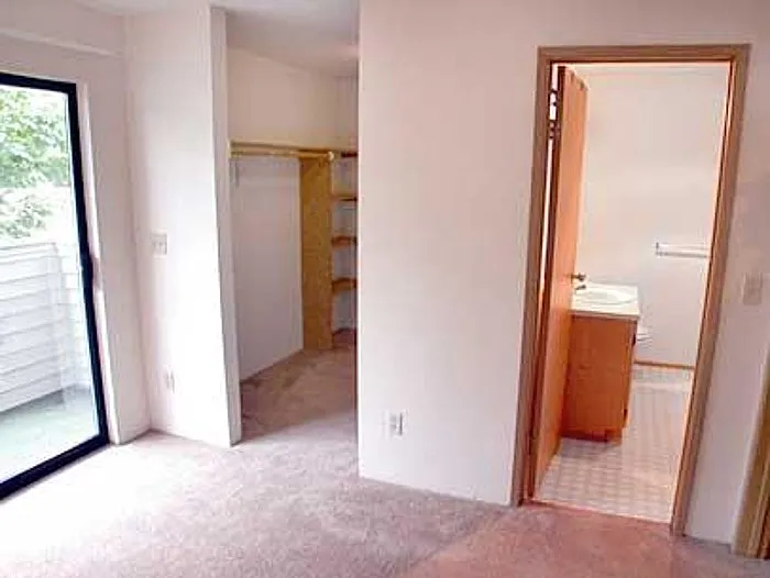 9600 9th Ave NW #101 — Photo 7