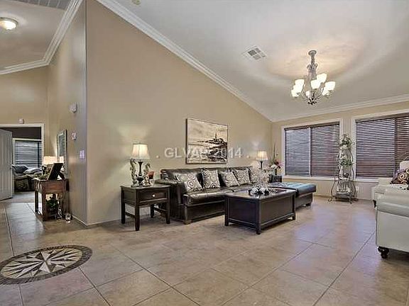 3rd image of 753 Seclusion Glen Ave