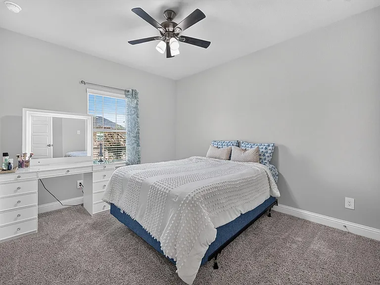 Secondary bedroom