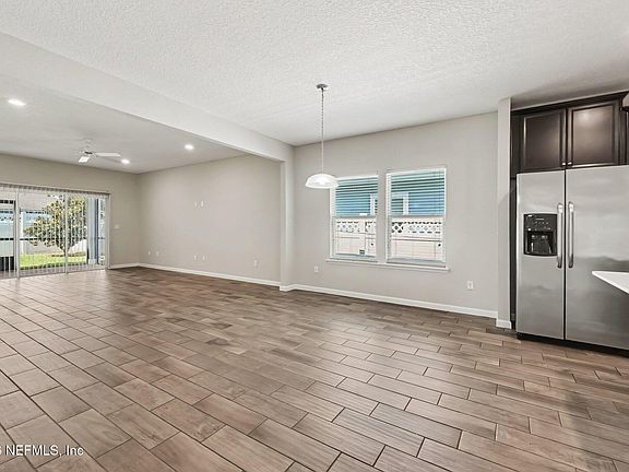 2nd image of 3906 ARBOR MILL Circle