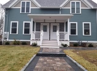 76 Main St #A, Upton, MA 01568