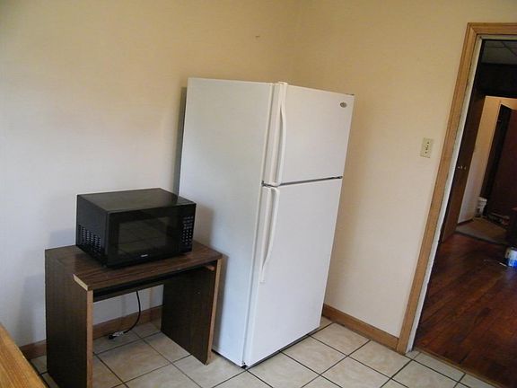 5th image of 1028 Willey St #2