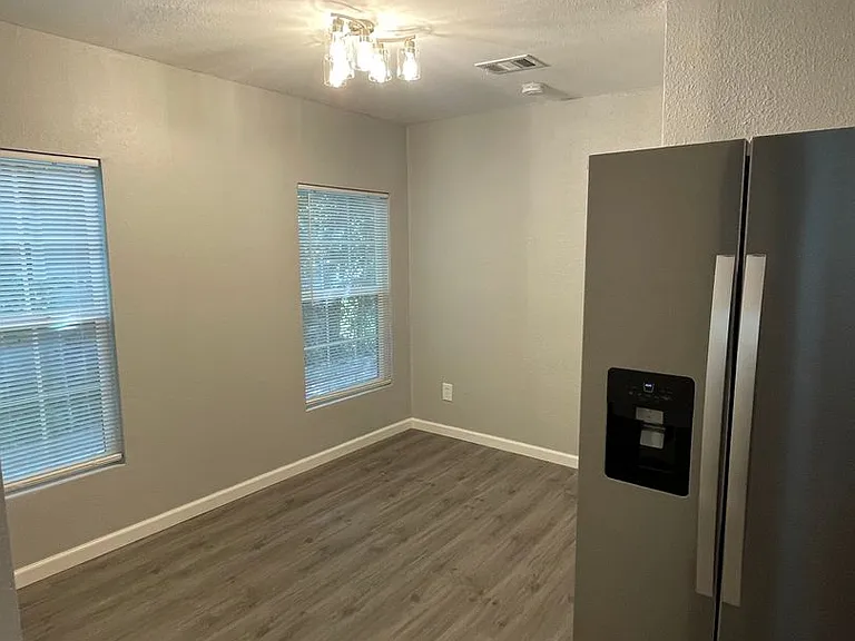 1817 Live Oak Ave — Photo 3