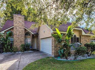 9806 Chiselhurst Dr, Houston, TX 77065