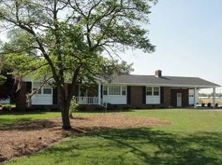 7003 Hobbton Hwy, Clinton, NC 28328