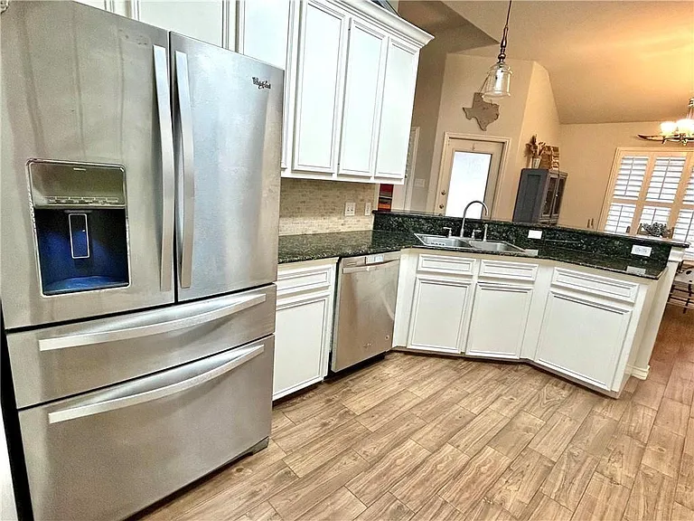 7005 Vineyard Dr — Photo 20