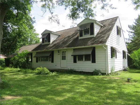 12981 Durkee Rd, Grafton, OH 44044
