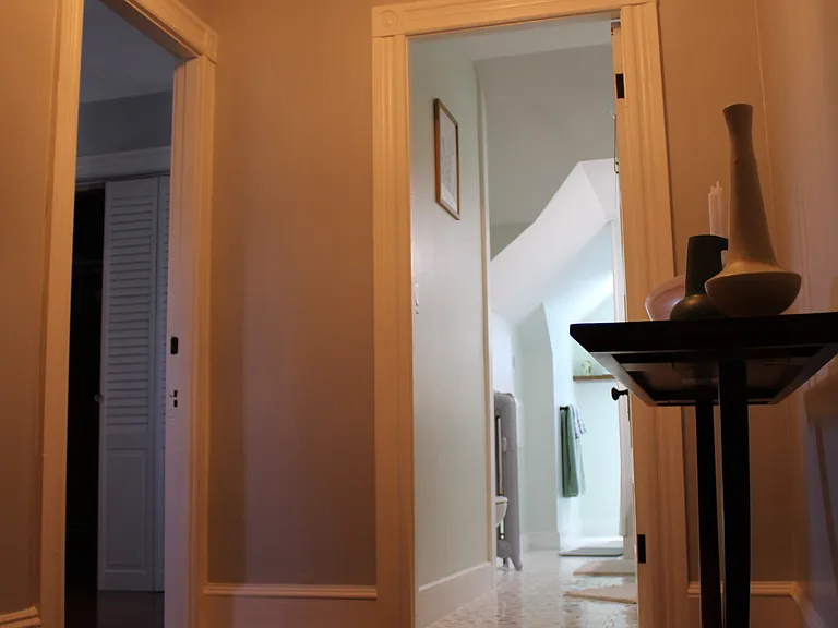 2nd floor Hallway