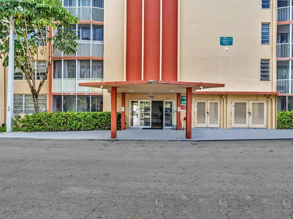 1780 191st #2-204, Miami, FL 33179