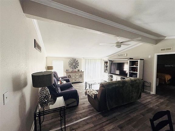 3rd image of 1475 Johnson Rd