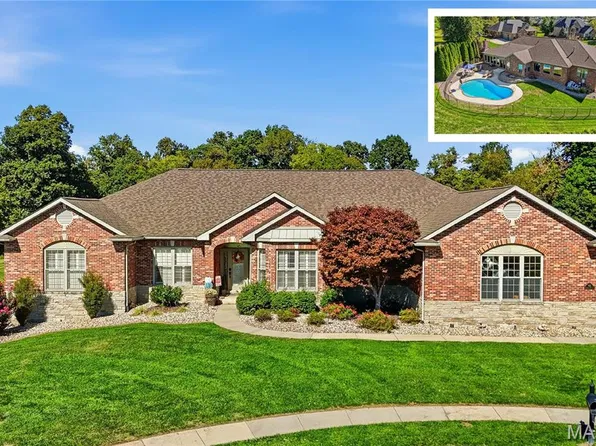 901 Spyglass Hill Ct, Caseyville, IL 62232