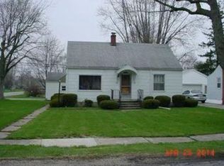 1001 Buckley St, Fostoria, OH 44830