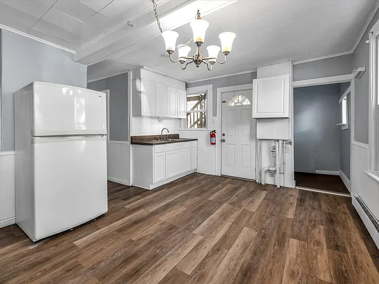 15 Thibault Ave — Photo 11