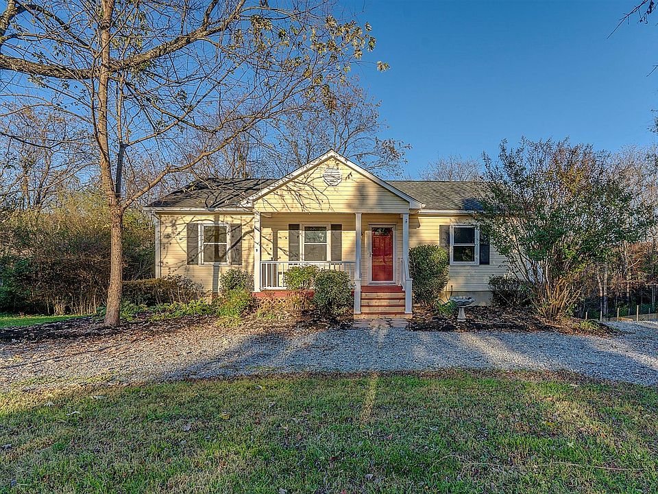 1st image of 345 Parkview Dr